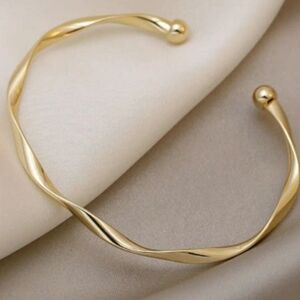 NEW Gold Twisted Bangle Cuff Bracelet